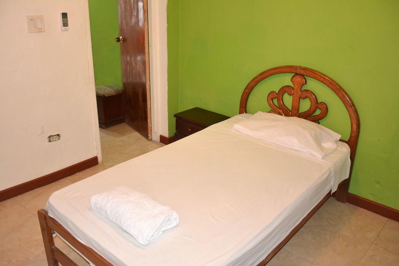 Posada Valerie Hotel Archibolds Ngoại thất bức ảnh