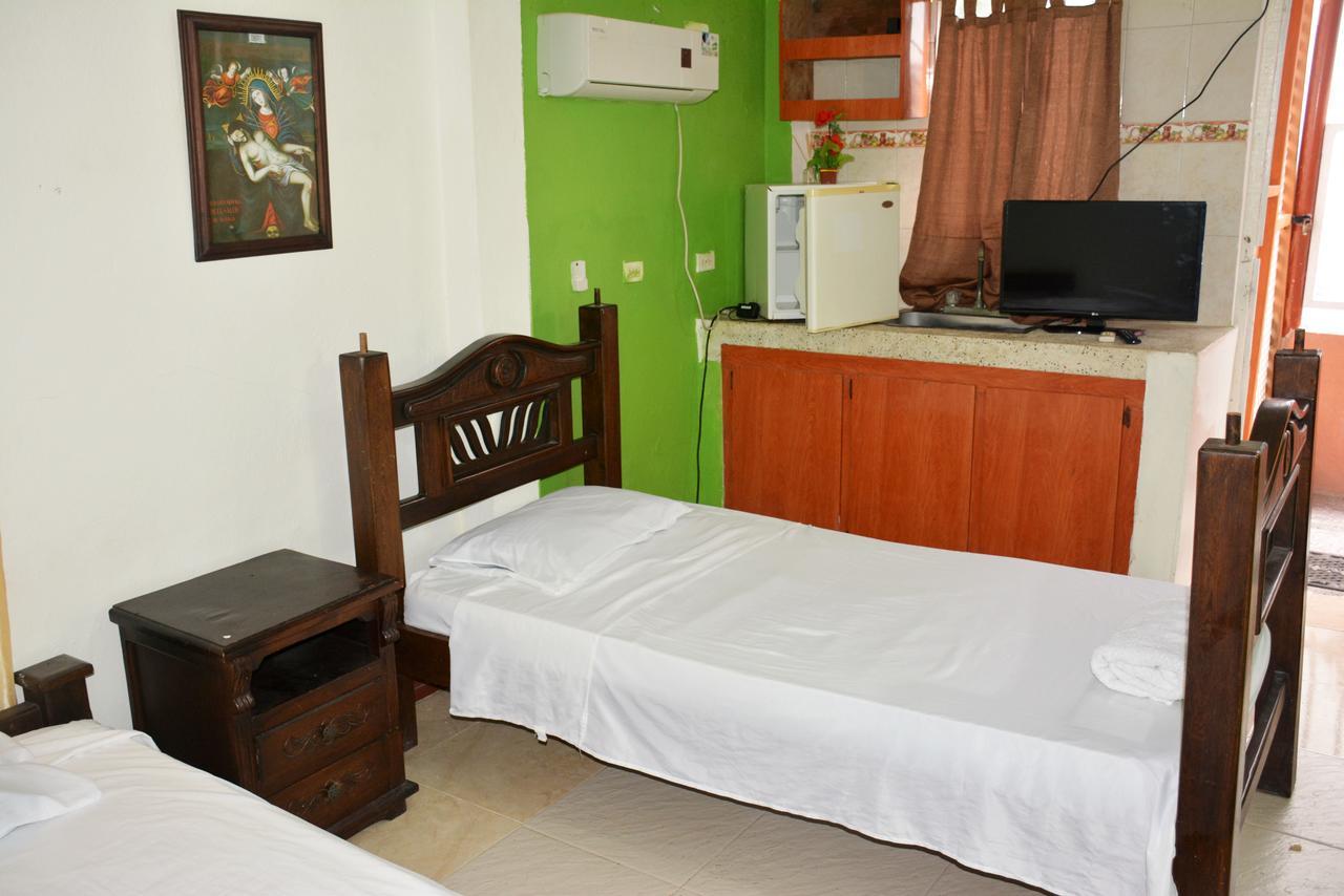 Posada Valerie Hotel Archibolds Ngoại thất bức ảnh