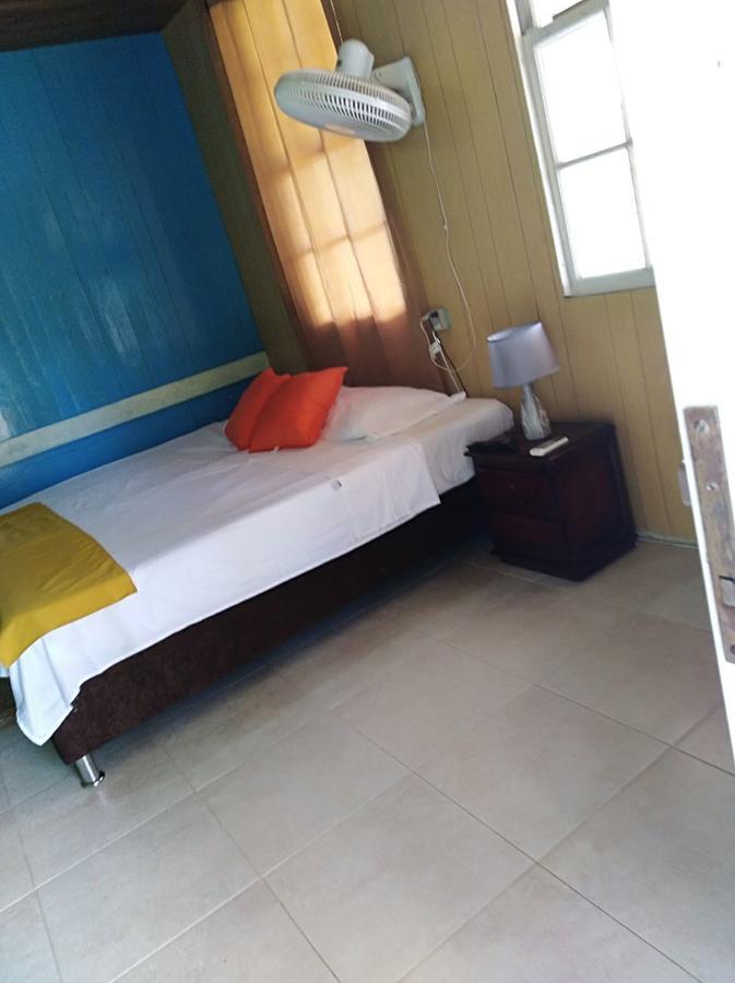 Posada Valerie Hotel Archibolds Ngoại thất bức ảnh