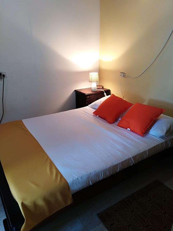 Posada Valerie Hotel Archibolds Ngoại thất bức ảnh