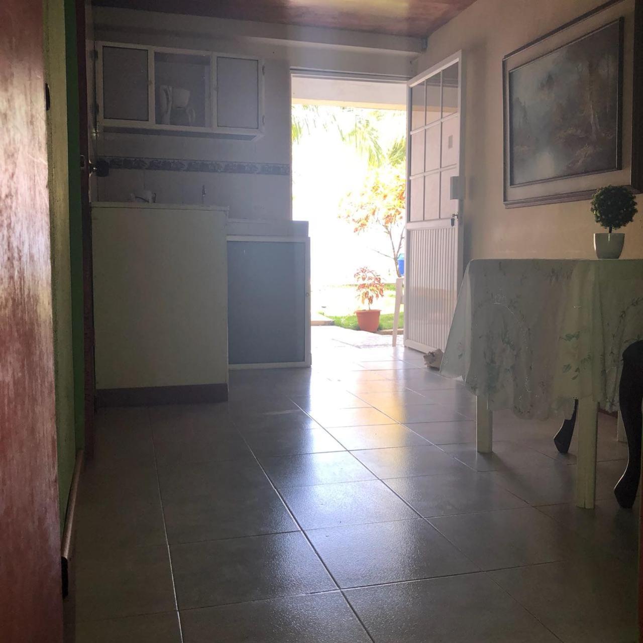 Posada Valerie Hotel Archibolds Ngoại thất bức ảnh